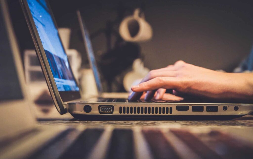 How do I become an online tutor in Singapore