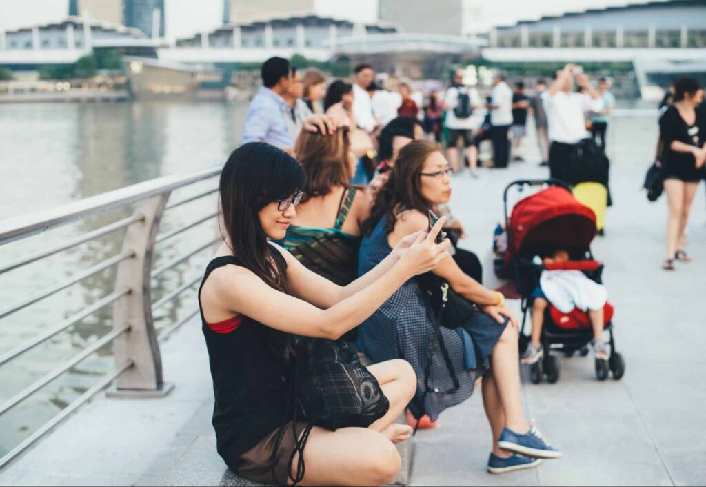 1. Wear breathable, light-colored clothes